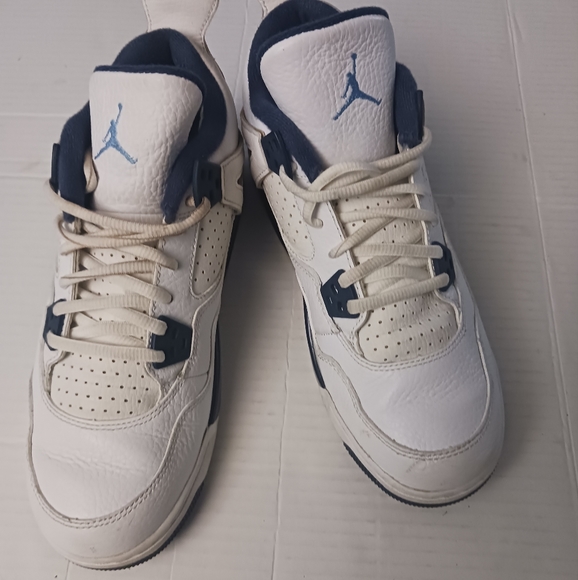 Air jordan size 7Y - Picture 3 of 10